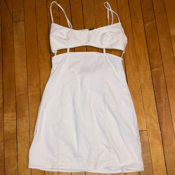 Underboob cutout mini dress - Picture 1 of 5